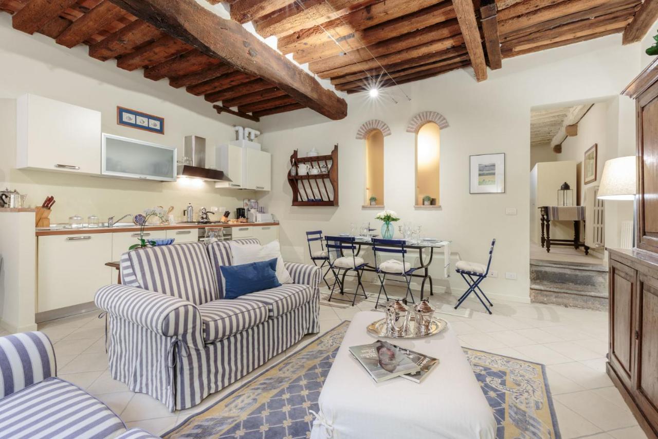 Appartamento 1400's Apartment, Stylish Smart Ground Floor Inside