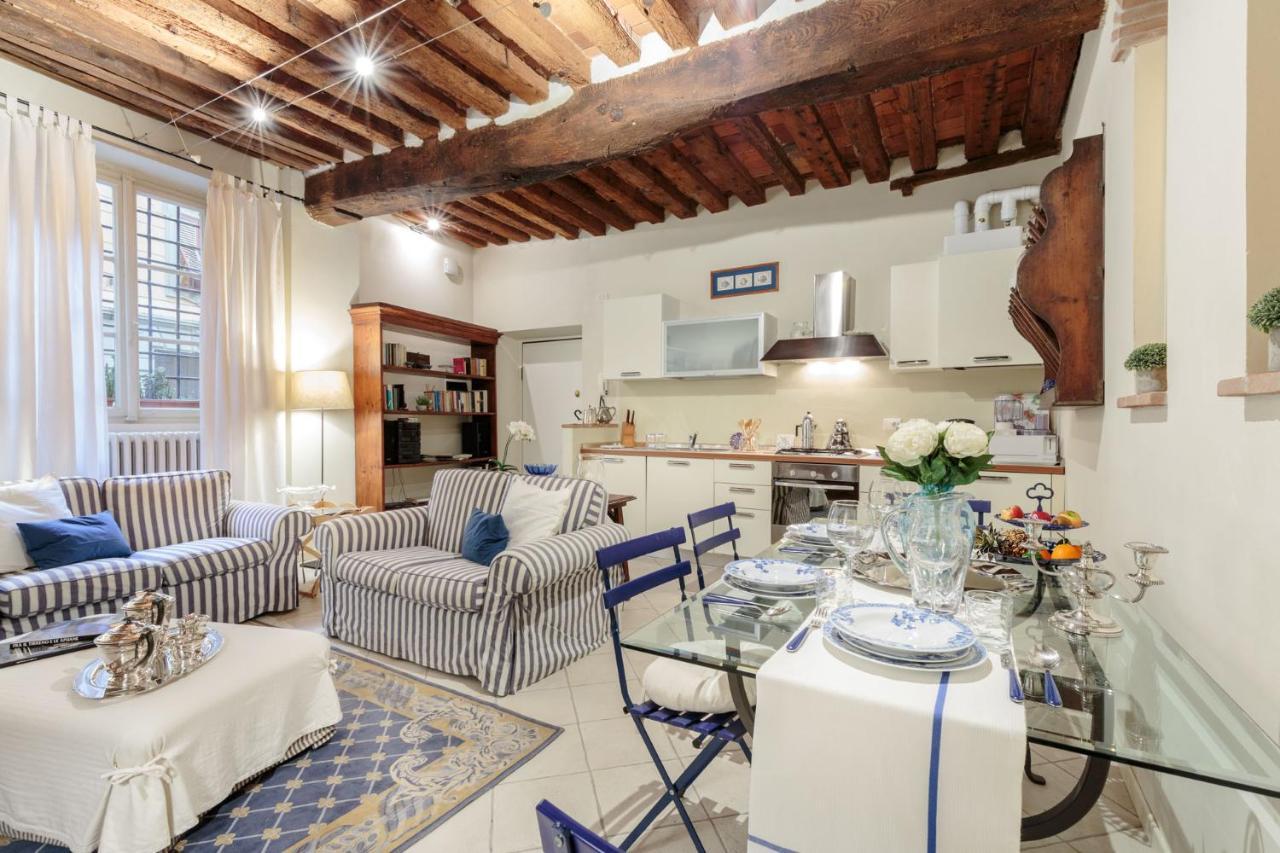 1400's Apartment, Stylish Smart Ground Floor Inside