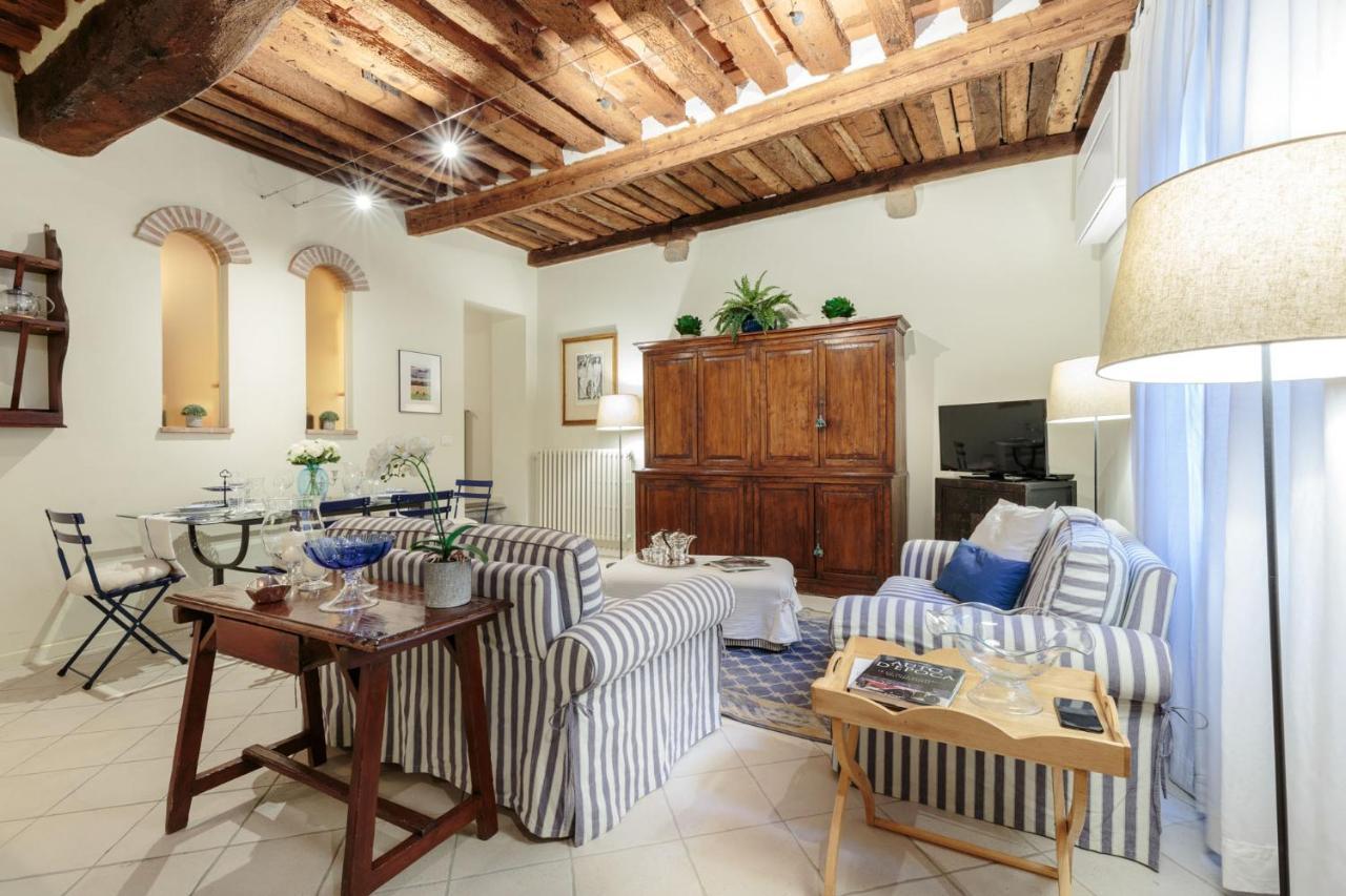 1400's Apartment, Stylish Smart Ground Floor Inside *