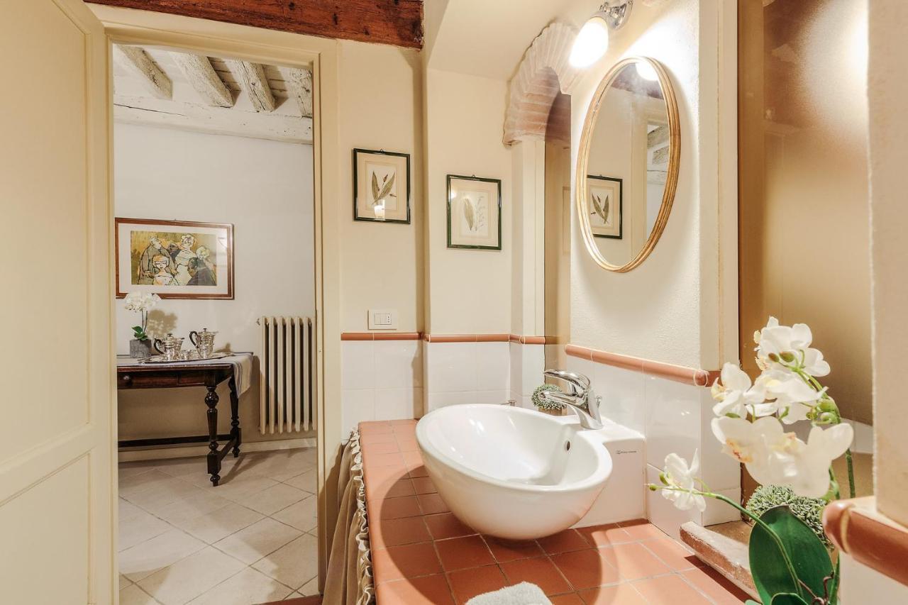 1400's Apartment, Stylish Smart Ground Floor Inside Lucca